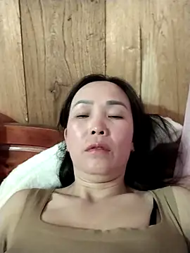 Feeling-hot online show from 11-21-25, 07:40