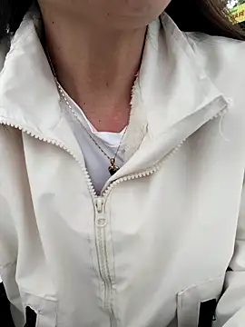 Feeling-hot online show from 03-07-26, 09:37