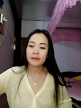 Snapshot of Feeling-hot chatting on 02-23-26, 03:08 Feeling-hot online show from 02-23-26, 03:08