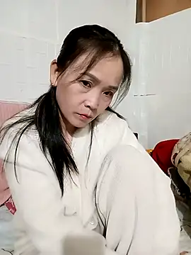 Feeling-hot online show from 12-04-25, 07:46