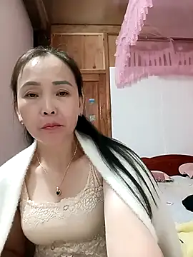 Feeling-hot online show from 12-19-25, 11:01