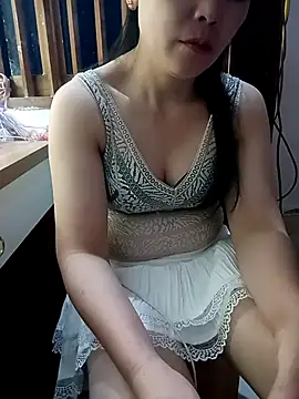Feeling-hot online show from 04-22-26, 05:20