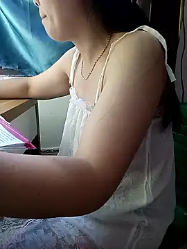 Feeling-hot online show from 05-08-26, 03:10