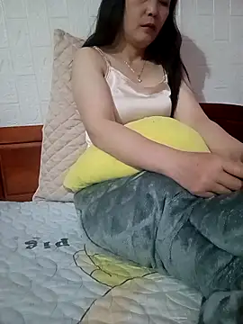 Feeling-hot online show from 05-03-26, 09:29