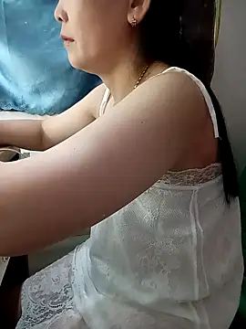 Feeling-hot online show from 05-07-26, 03:04