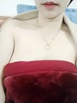 Swan-white123 online show from 02-09-26, 01:47