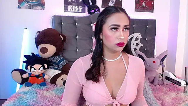 Snapshot of lunabritton1 chatting on 02-27-26, 03:07 lunabritton1 online show from 02-27-26, 03:07