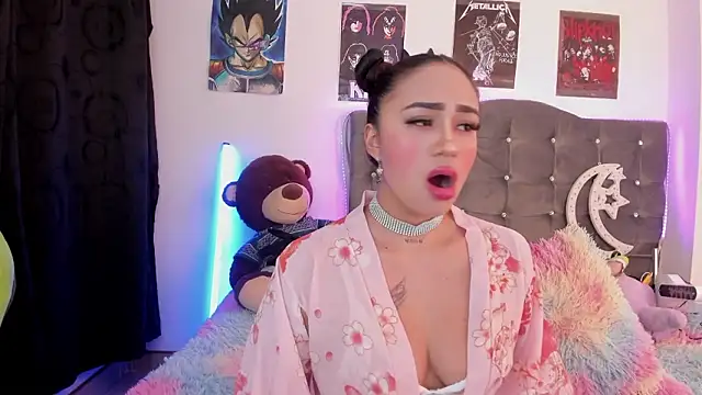 lunabritton1 online show from 01-12-26, 04:08