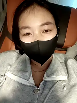 thuy-kieu online show from 12-17-25, 09:25