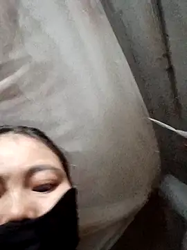 thuy-kieu online show from 11-19-25, 03:28