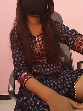 Iamyourdarling online show from 11-22-25, 06:01