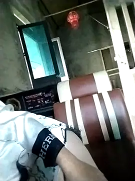 m-mbae online show from 11-28-25, 08:25