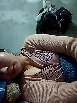 vangkt-cute online show from 12-19-25, 07:49