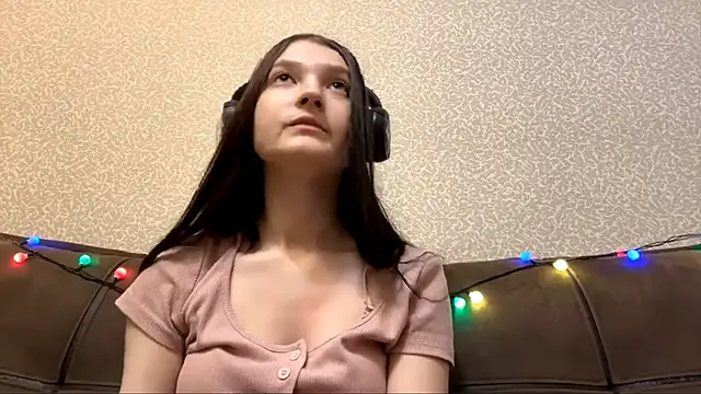 AurorAurora online show from 12-16-25, 08:18