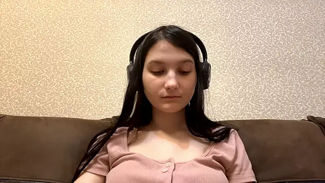 Snapshot of AurorAurora chatting on 02-03-26, 09:47 AurorAurora online show from 02-03-26, 09:47