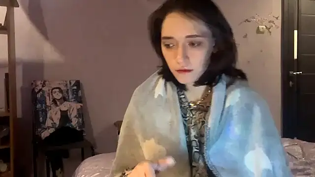 Snapshot of JamieRosten chatting on 12-02-25, 01:02 JamieRosten online show from 12-02-25, 01:02