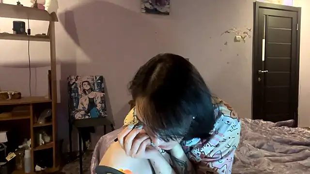 Snapshot of JamieRosten chatting on 11-29-25, 12:05 JamieRosten online show from 11-29-25, 12:05