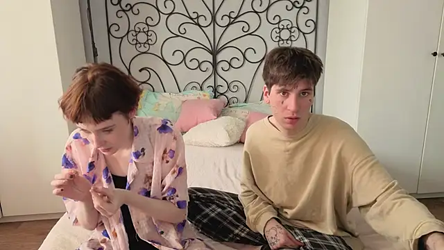 Danny loves Mary online show from 04-07-26, 06:26