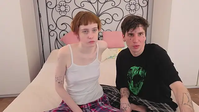 Danny loves Mary online show from 04-15-26, 02:06