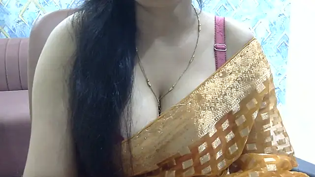 Snapshot of Zoya-sexy chatting on 06-18-26, 06:13 Zoya-sexy online show from 06-18-26, 06:13