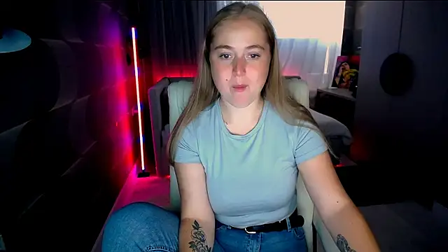 Kate Moan online show from 07-30-26, 05:06
