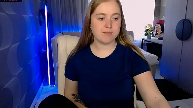 Kate Moan online show from 04-25-26, 05:32