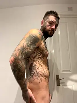 Snapshot of magicmichaell chatting on 11-11-25, 09:53 magicmichaell online show from 11-11-25, 09:53