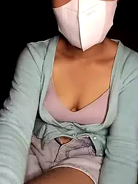 -Huong-99 online show from 11-14-25, 07:17