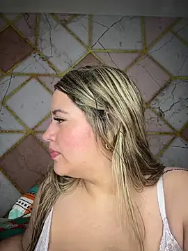 Amira Malia online show from 01-16-26, 02:10