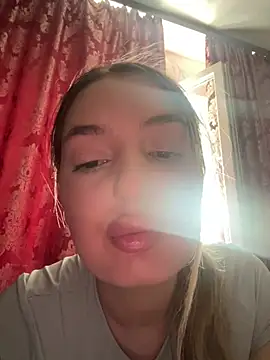 Snapshot of Marisaaasss chatting on 07-04-26, 11:49 Marisaaasss online show from 07-04-26, 11:49