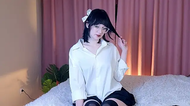 Iwanturcarrot  online show from 11-12-25, 12:31