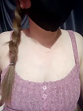 MiHeni online show from 04-17-26, 04:32