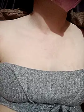 Snapshot of MiHeni chatting on 01-09-26, 03:19 MiHeni online show from 01-09-26, 03:19