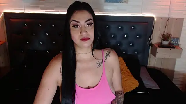 Scarlet Desire online show from 11-11-25, 02:01