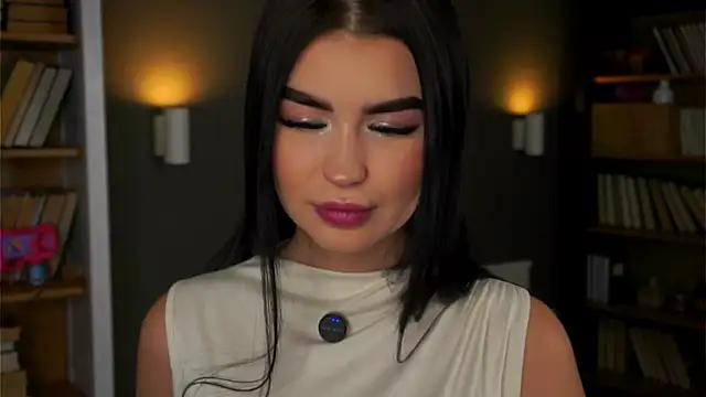 CoreenYorton online show from 11-14-25, 01:20