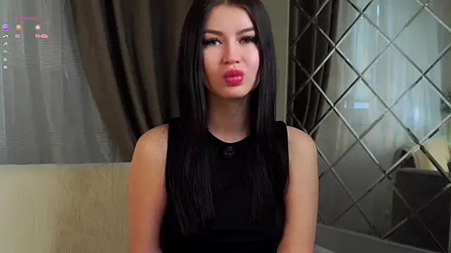 Snapshot of CoreenYorton chatting on 02-22-26, 02:25 CoreenYorton online show from 02-22-26, 02:25