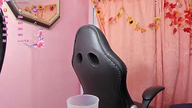 NaylaAbadi online show from 11-29-25, 12:27