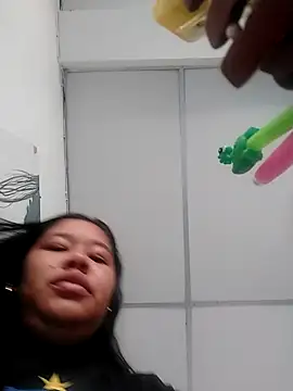 Sarahy- online show from 11-18-25, 11:57