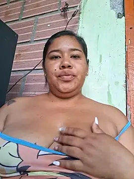 Snapshot of Sarahy- chatting on 04-18-26, 09:15 Sarahy- online show from 04-18-26, 09:15