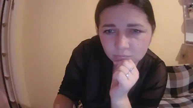 Vitalina282128 online show from 12-16-25, 04:00