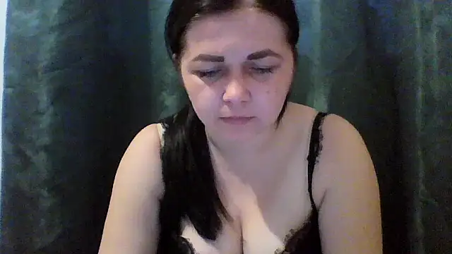 Vitalina282128 online show from 04-07-26, 06:59