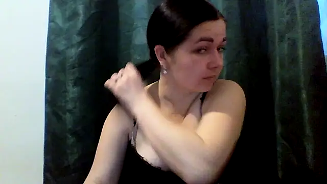 Vitalina282128 online show from 04-05-26, 03:40