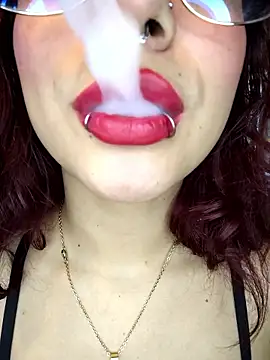 Sarah Lark- online show from 01-10-26, 01:56