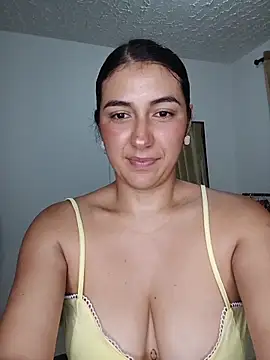 ViolettaWalton1 online show from 12-23-25, 03:39