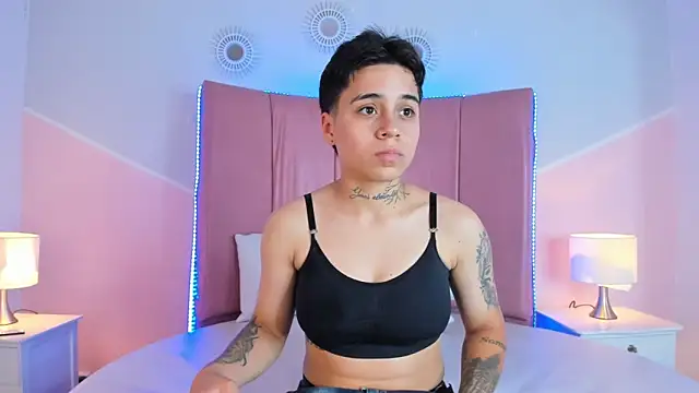 Snapshot of noah_wells chatting on 11-12-25, 07:51 noah wells online show from 11-12-25, 07:51