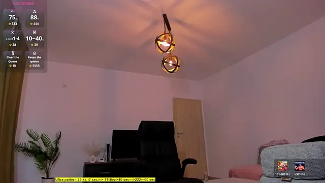 Snapshot of foxx_giirl chatting on 07-11-26, 04:35 foxx giirl online show from 07-11-26, 04:35