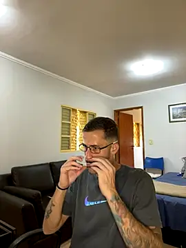 Lucasjandre online show from 12-05-25, 12:48