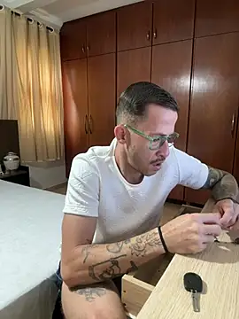 Lucasjandre online show from 04-04-26, 11:17