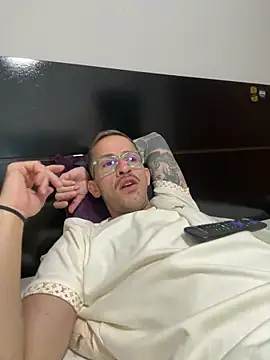 Lucasjandre online show from 04-04-26, 11:22