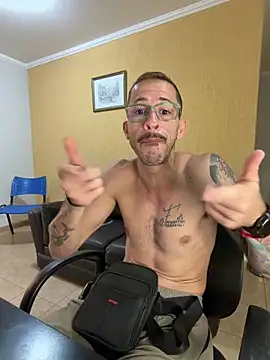Lucasjandre online show from 05-03-26, 11:58
